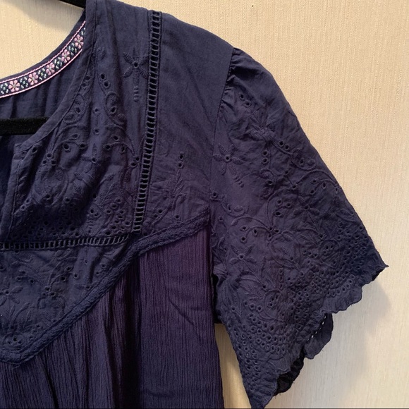 Knox Rose Plus Size Eyelet Lace Short Sleeve Top - Picture 6 of 10